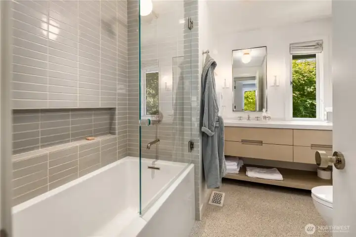 Bathroom for the second bedroom. Bathroom for the second bedroom.
