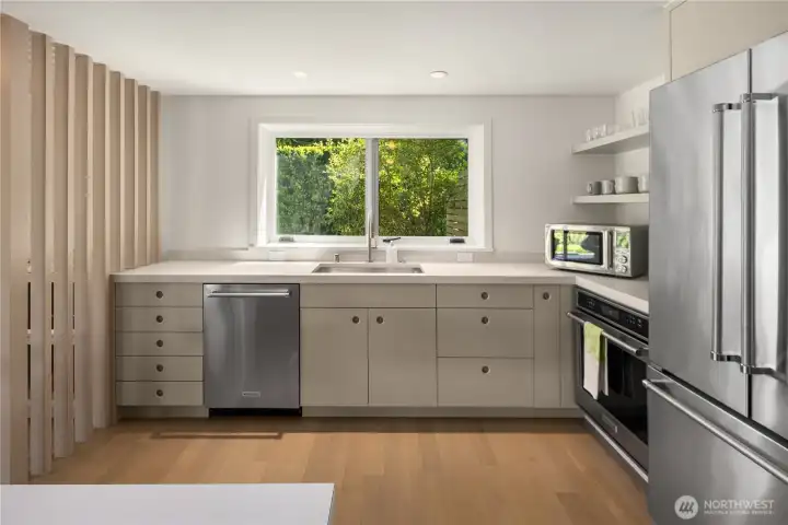 Full kitchen off of the rec-room. Full kitchen off of the rec-room.