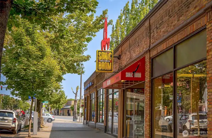 Downtown Ballard is strollable!
