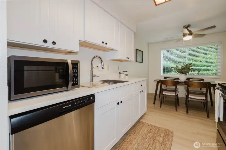 Brand new kitchen! Brand new kitchen!
