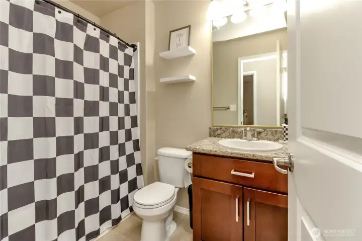 Upstairs Main Bath Upstairs Main Bath