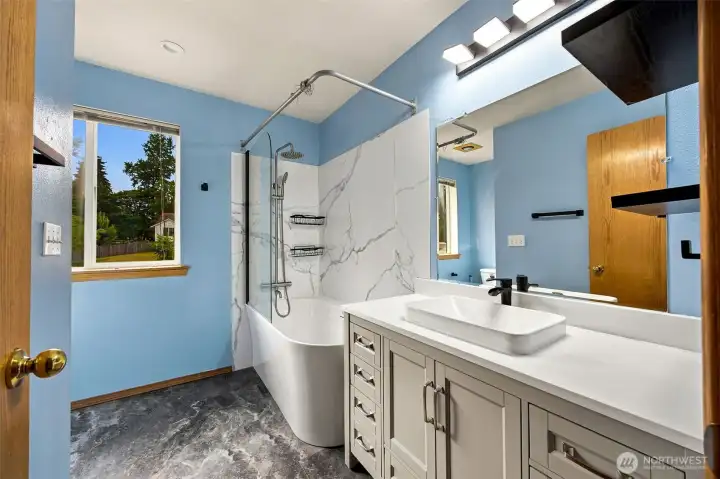Upstairs updated full bathroom