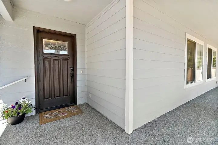 NEW paint is only about 2 weeks old! Rest assured that your new home has been well cared for.