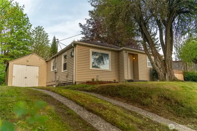 Front Left at Driveway