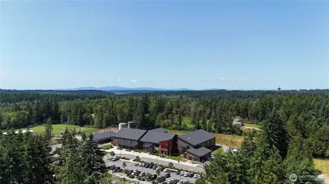 Evergreen Elementary school close by