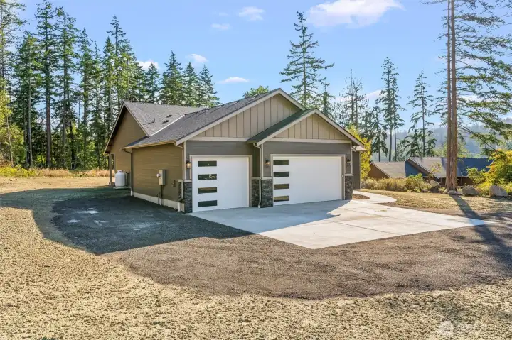 Plenty of Room for RV/Boat Parking