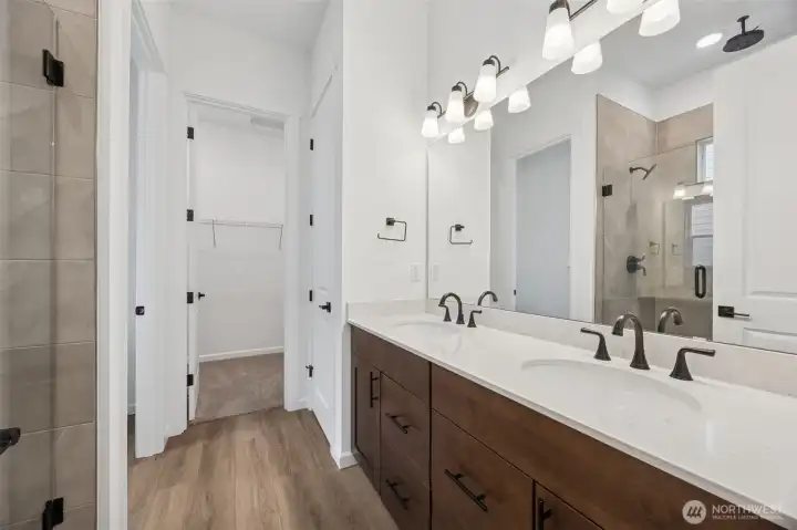 Photo not of actual home