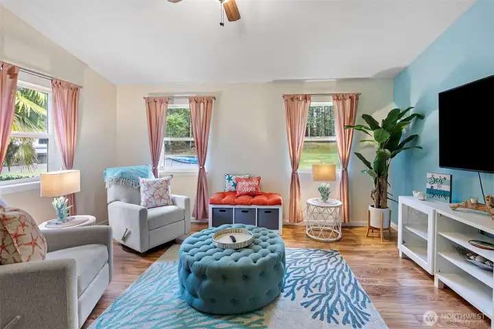 walk in to the front family room