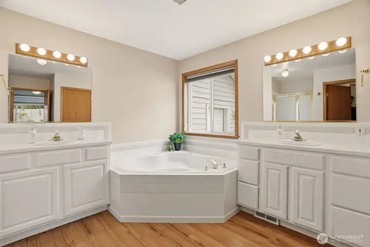 Primary bath with soaking tub Primary bath with soaking tub