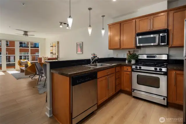 Stainless appliance package.