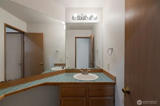 Main full bath