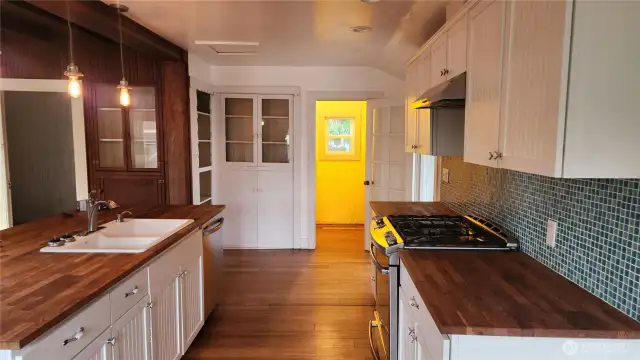 Large kitchen