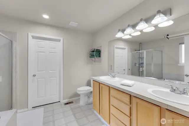 double sinks and walk in closet