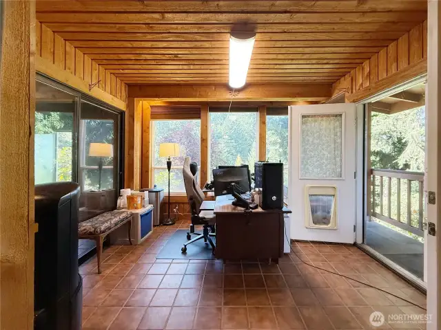 Sun room/Office with private deck