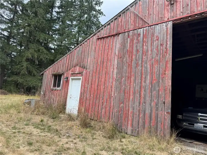 Barn