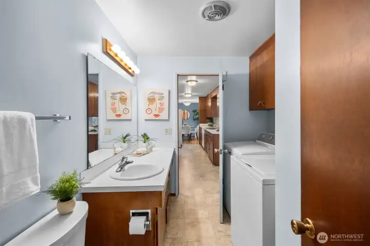 Washer and dryer stay and wow, that's a ton of counterspace!