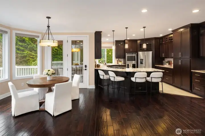 Plenty of space to entertain + host gatherings