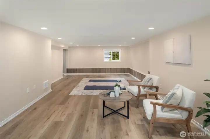 Partially finished basement + 1/2 bath, great flex space