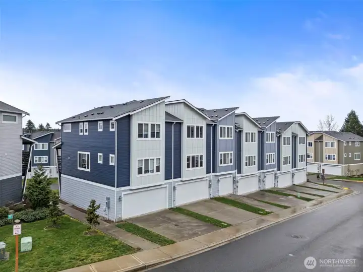 Welcome to Emerald Point West