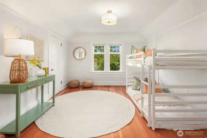 Upper Level 2nd Bedroom