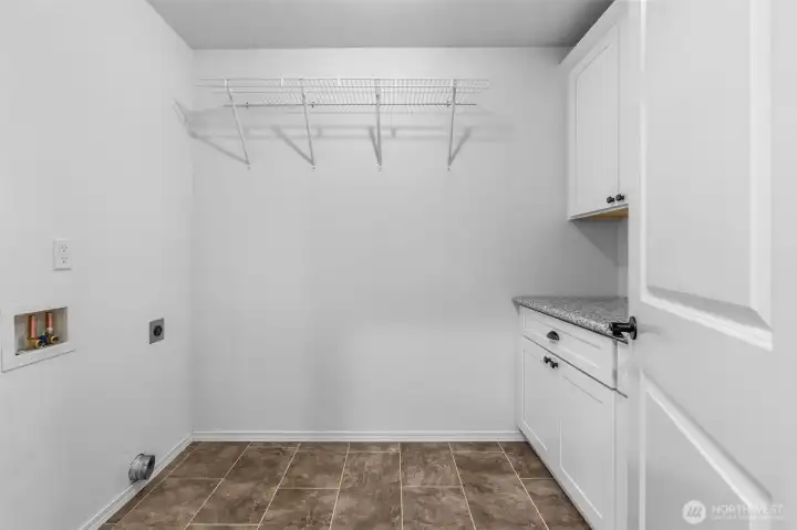 Laundry Room - Upper