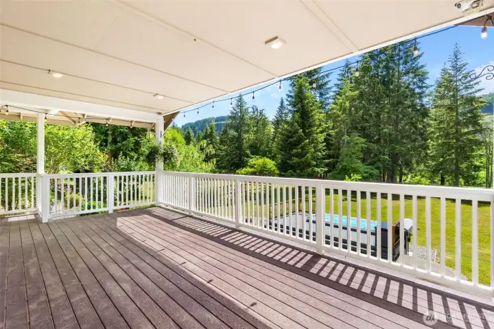 Upper Deck