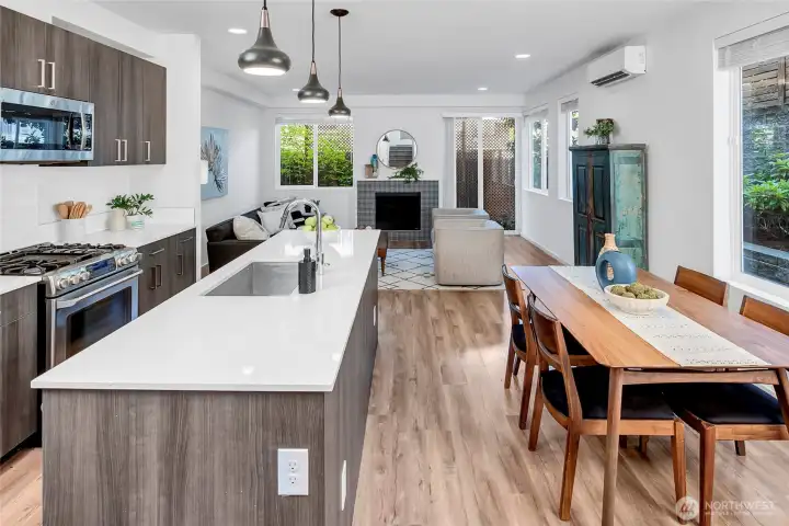 Open Concept Living Designed for Entertaining Open Concept Living Designed for Entertaining