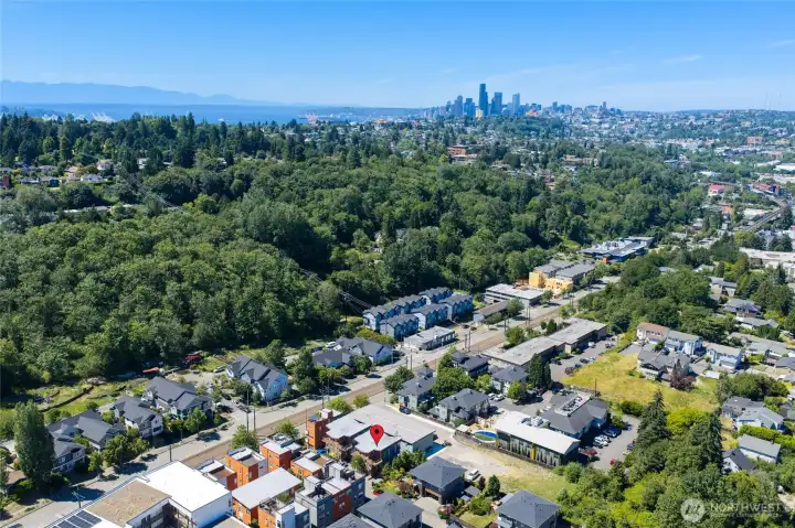 Excellent Location Just Minutes from Columbia City Light Rail Station Excellent Location Just Minutes from Columbia City Light Rail Station