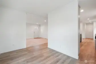 Kitchen Dining Area