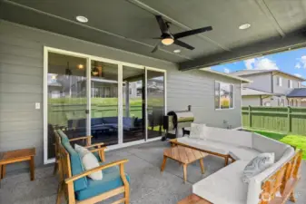 Large covered patio with pre-installed gas line!