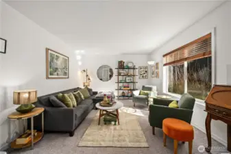 Bonus den/office off main entry.