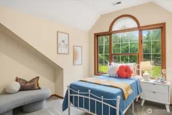 4 bedrooms all upstairs!