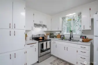 No sacrificing here- Space AND storage.