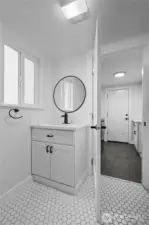 Half bath of the laundry room.