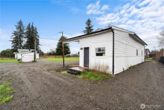 Separate room off back of shop. Perfect hobby room.