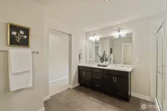 Energy-efficient tankless water heater
