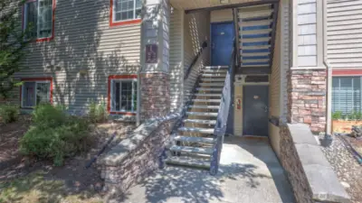 Main floor not 1 stair to climb.  An easy walk to Tanglewood's amenities.  An outdoor pool. club house with work out room, hot tub and sports court.