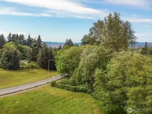 Beautiful views and close to town center