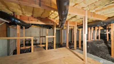 Wow - what an incredible feature! Whether you need the ultimate storage solution or a space full of possibilities, this area delivers.