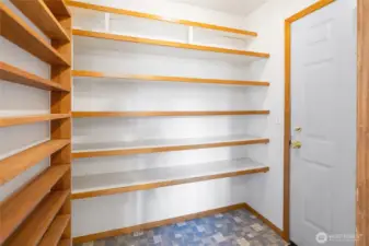 Pantry 1.