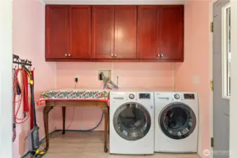 Laundry room/utilities/back entry.
