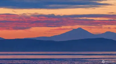 Sunrise of Lake Sammamish