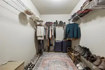 Large primary closet as well.