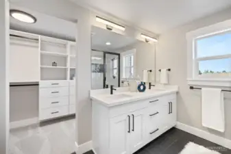 Photos are of a Madison in a different community and are for illustration purposes only to reflect typical finishes.  May depict seller enhancements.  Colors and options may vary.
