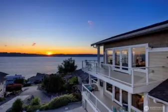 Enjoy panoramic views of Puget Sound & Olympic Mountains from multiple decks.