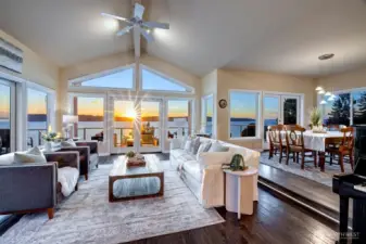 open concept, living, dining & kitchen