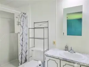 walk in shower in primary.
