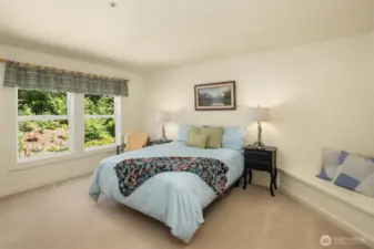 3rd bedroom on 2nd level.