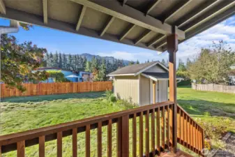 back porch to backyard