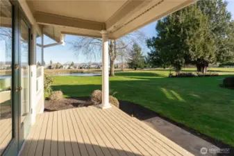 Make this space cozy for your morning or afternoon enjoyment